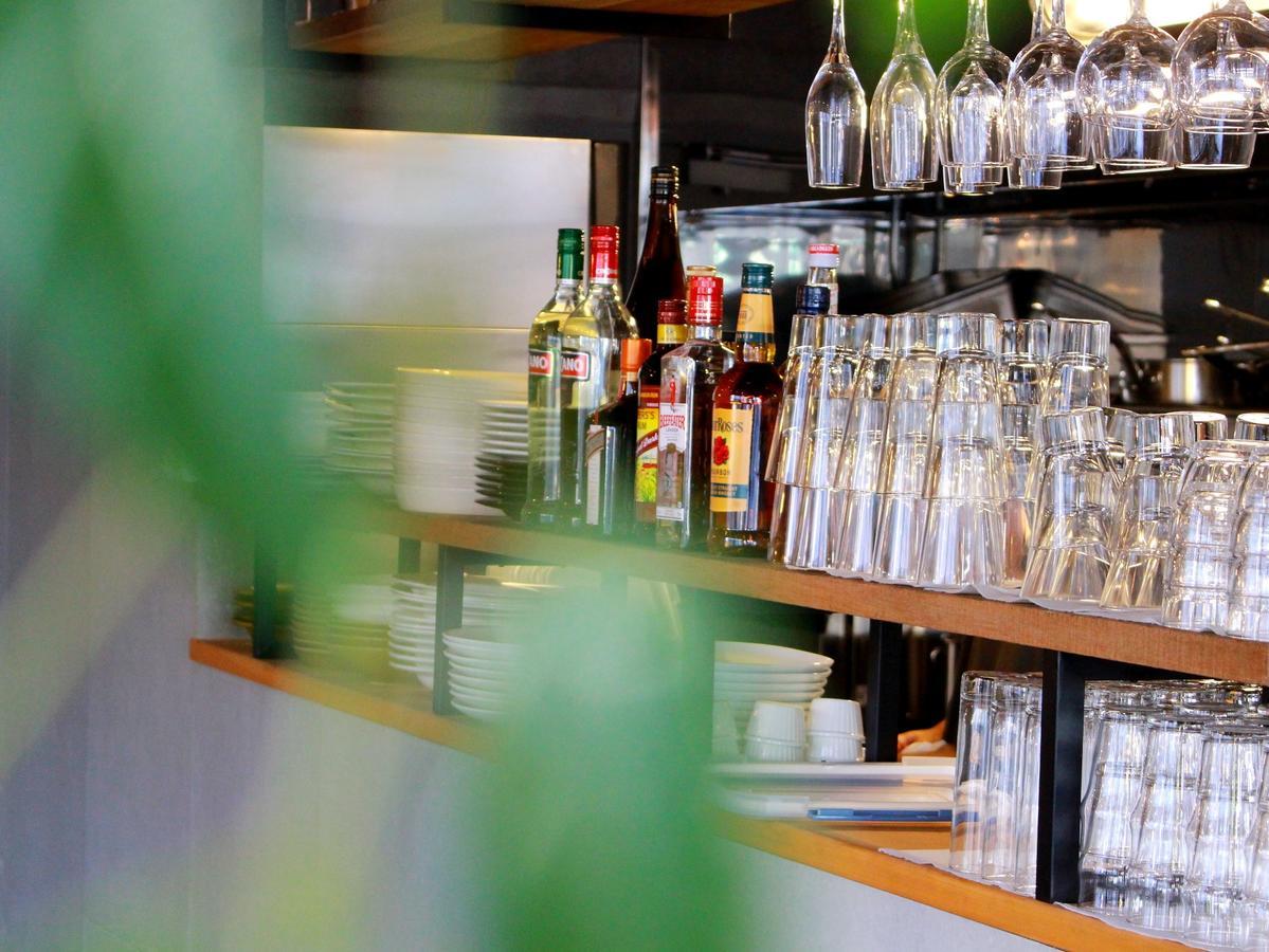 Lodger Hostel And Restaurant Macuzaka Kültér fotó